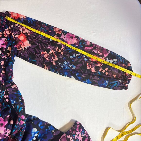 GUESS Multicolor Floral Long-Sleeve Wrap Dress - Size 6 - Picture 8 of 13